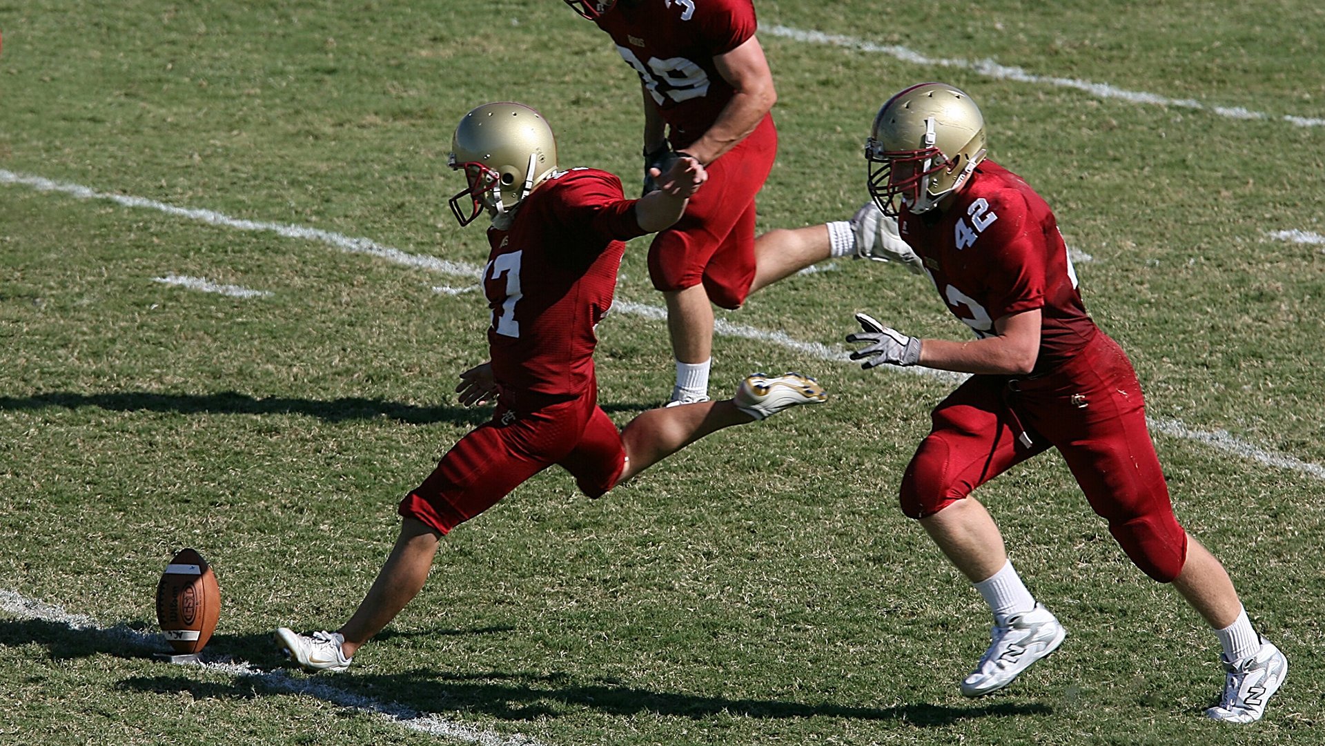 开云·体育官网APP下载-俱乐部与赞助商共同推出球迷互动活动，俱乐部赞助商怎么赚钱