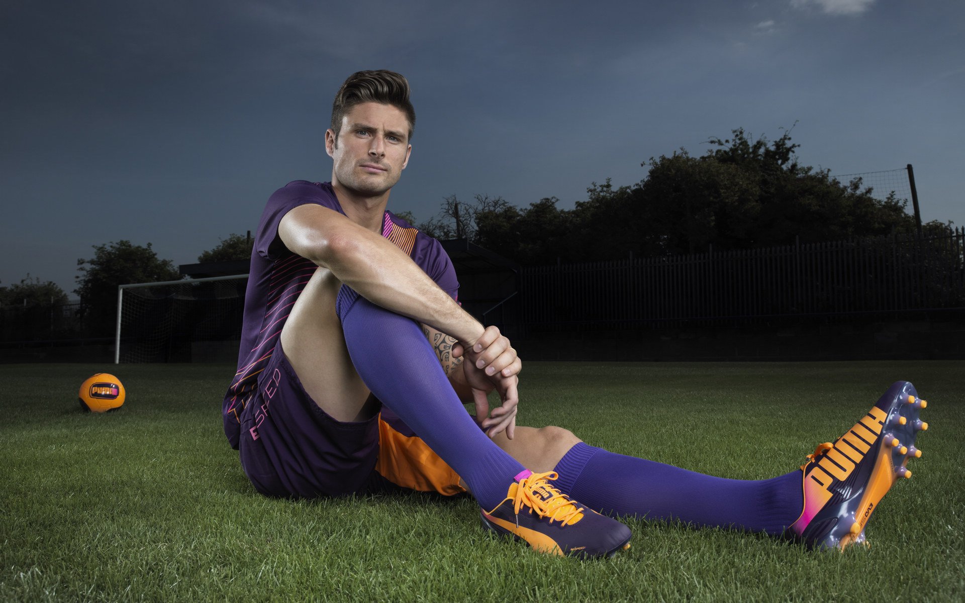 塔特成为橄榄球冠军锦标赛中最具观赏性球员之一,set hut橄榄球